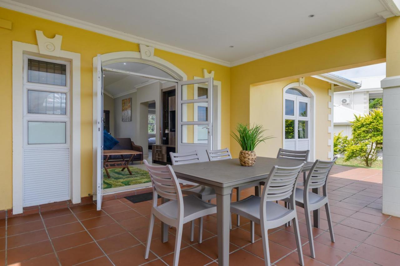 Villa Caylee Caribbean Estates - Ultra-Luxurious - Rimas Interiors Designs - Private Beachfront Escape - Premium Serviced For 8 Guests Port Edward Extérieur photo